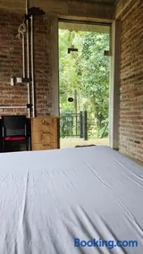 Sandalanaka Rustic Vila - Image 2