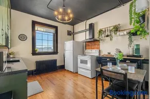 The Accountant - Sleeps 3 Guests - DT Drumheller - Image 5