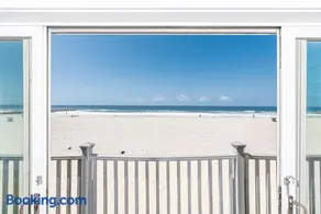 Elegant 6Br Oceanfront W Rooftop Deck And Stunning Views By Beachview Rentals - Image 2