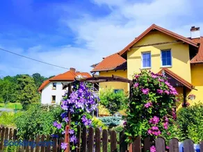 Jaskółka - pokoje i apartament przy plaży - Image 1