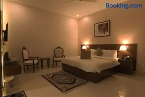 A One Hotel Clifton - Image 3