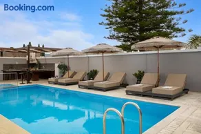 Pervolia House Private Pool Near Airport - Image 1