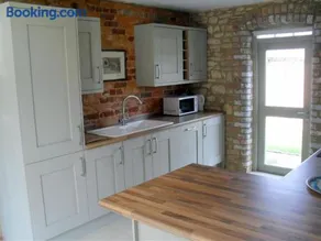 Toad Hall at Tove Valley Cottages - Image 4
