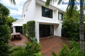 Barbados Noosa - Image 1