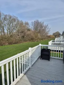 Tower View Retreat, Haven Marton Mere - Image 4