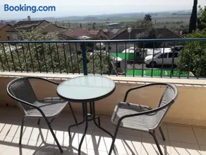 Savyon Apartment in Galilee - Image 2