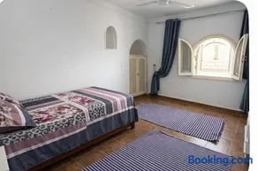 Beach Family Villa - Private Pool - Sea view - Up to 14 guests- only 40 Meters to the Beach! - Image 1
