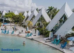 Pyramids in Florida - Image 2