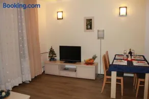 Apartment Kristin in Apart Hotel Stenata - Image 2
