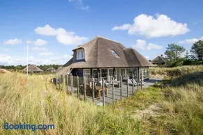 Luxe Duinvilla Zee met sauna en laadpaal nabij strand Ameland en dorp Nes - Image 2