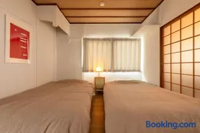 一棟貸切宿 丸亀駅徒歩10分 ,60-year-old renovated private house 10 min walk from Marugame Sta - Image 2