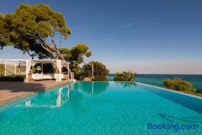 Villa Brisa del Mar Seafront villa located in the Garraf National Park 30 minutes from Barcelona - Image 1