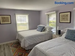 Newly Renovated Guest House - Image 2