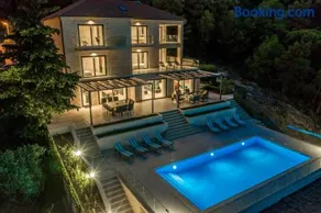 Villa D - Image 2