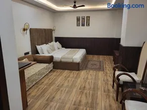 hotel parth luxurious - Image 2
