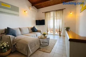 Glyfada beach two floors apartment 2-3 people - Image 3
