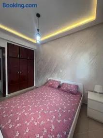 Luxury Center Town Apartment - Image 3