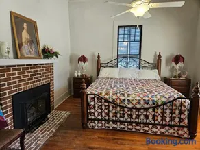 Grits and Grace Inn - Image 3