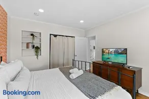 The Wild Flower by Coastline Vacation Rentals - Image 2
