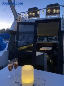 Stay on the sea - unique boat experience - Image 4