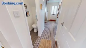 CROYDE WHITE HOUSE 4 Bedrooms - Image 1