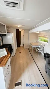 Lakefront RV Cottage in Parry Sound #1 - Image 4