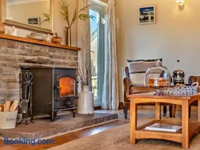 3 Bed in Hereford oc-74217 - Image 4