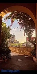 Antico Borgo sul Vesuvio Casa al Vino Oasi tra Storia e Natura - Image 1