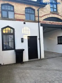 Coach House - Image 2