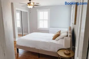 Near Waterfront, Maryland Renovated Home - Walk to Historic Downtown! - Image 5