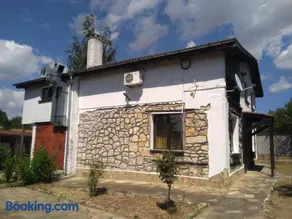 Guest House Poli - Image 2