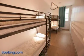 Le Flâneur Guesthouse - Image 5