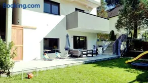 Flamind Holiday Apartments mit Garten und Grill - Image 1