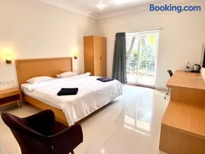 Morjim Sunset Guesthouse- Apartments with Kitchen & AC Rooms - Image 4