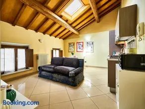 Small Luxury A Due Passi Dal Centro - Image 2