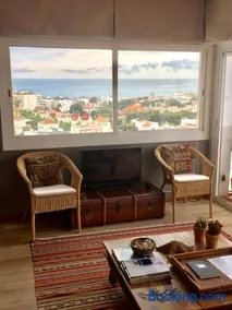 Sea Views Penthouse - Image 1