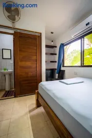 Pura Vida Mini Hostel Santa Teresa - Image 3