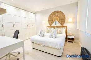 Cómodo y luminoso apartamento en Ventas - Image 1
