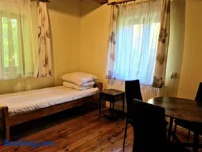 Hostel Domek Ogrodnika przy Muzeum w Przeworsku Zespole Pałacowo - Parkowym - Image 3