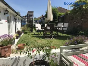 Lilac Villa Guest House - Image 3