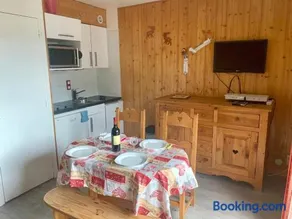 Studio Cosy aux Gets, Parking Inclus, 4 Personnes - FR-1-671-32 - Image 3