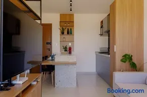Studio Completo com Wi-Fi e Garagem - Image 5