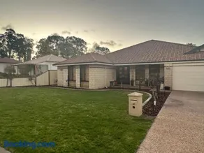 Country Oasis on Evans Street - Image 2