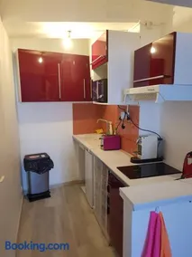 appartement renové , quartier historique du panier , centre-ville - Image 4