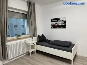 Stilvolles Apartment Royal Zentral Ruhig & Parkplatz inkl - Image 3