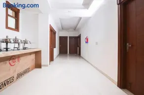 Hotel Corporate Suites Sector 70 Nearby Adarash Pariksha Kendra - Image 1