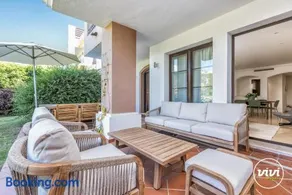 ViVi Homes - La Vida Dorada - Image 2