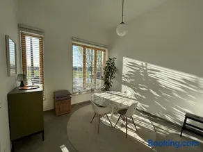 Luxury apartment, private terrace & FREE PARKING - Image 3
