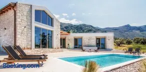 Villas Mandalos - Image 2