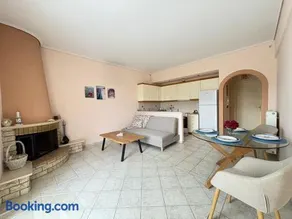 Seaside Apartment - Image 4